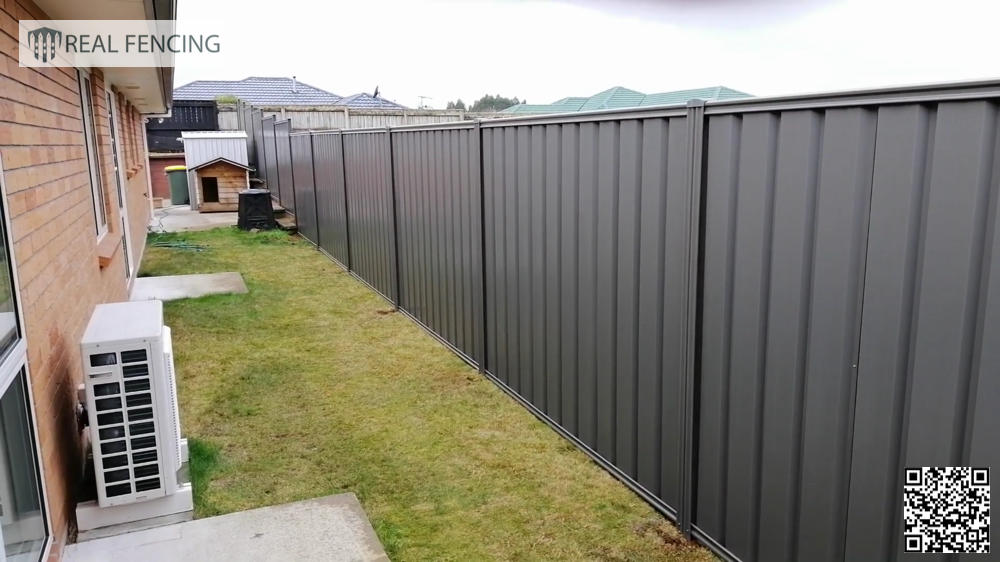 fencing contractor wellington